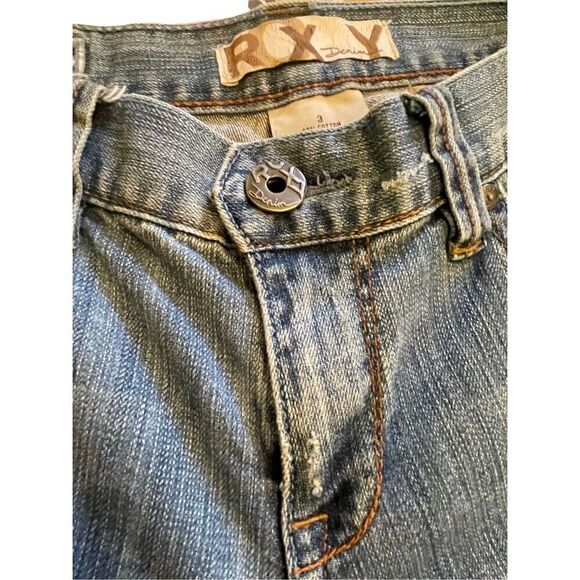 Roxy Cropped/Clam Digger Style Denim Jeans Size 3 - Picture 9 of 10